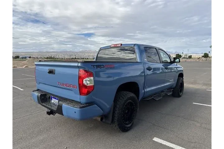 $34989 : Toyota Tundra 2018 4x4 SR5 4 image 5