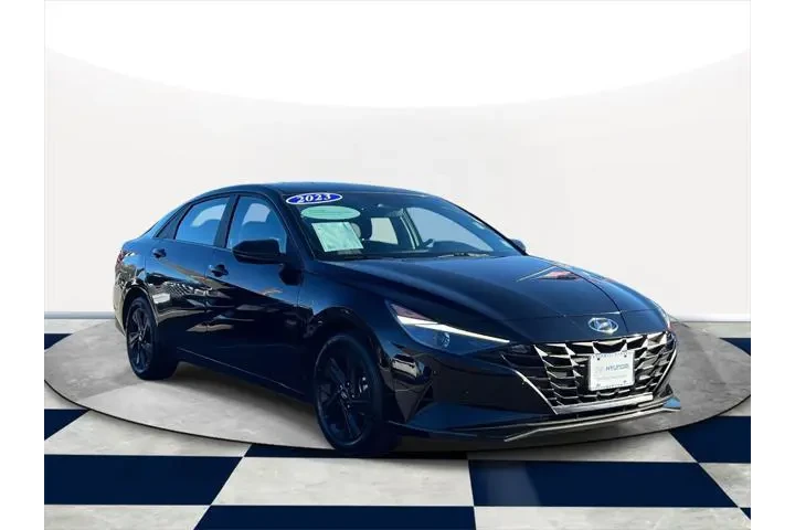 $23522 : Hyundai ELANTRA 2023 SEL 4dr image 1