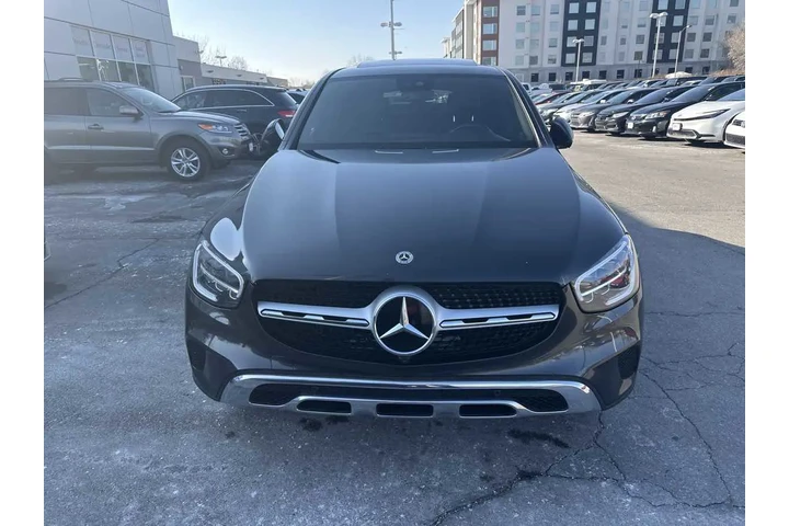 $34495 : 2021 GLC 300 4MATIC Coupe image 4