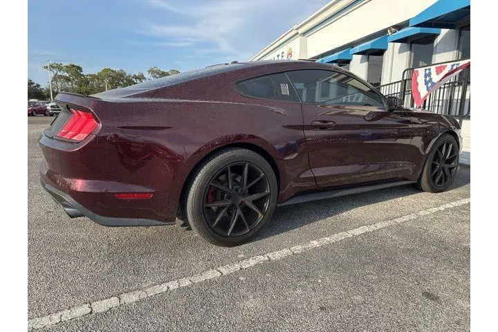 $17491 : Ford Mustang 2018 EcoBoost 2 image 5