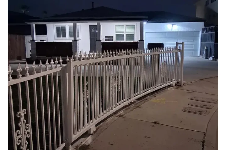 $1620 : *Remodeled *Bellflower *Cul de image 4