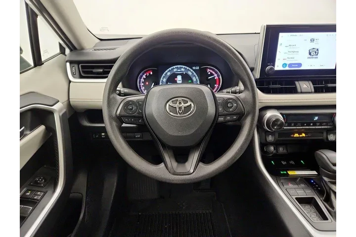 $28998 : Toyota RAV4 2023 XLE 4dr SUV image 10