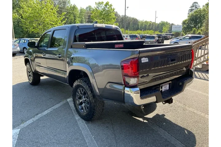 $25985 : Toyota Tacoma 2019 4x4 TRD P image 7