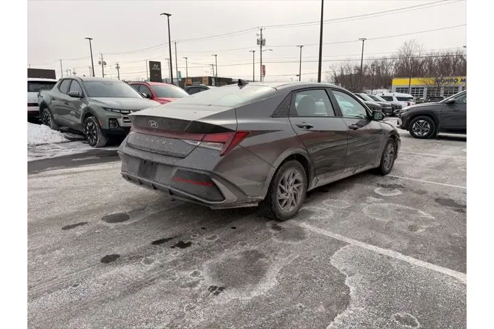 $17500 : Hyundai ELANTRA 2024 SEL 4dr image 4