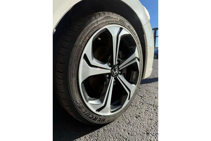 $12199 : Honda Civic 2015 Si 4dr Seda image 9