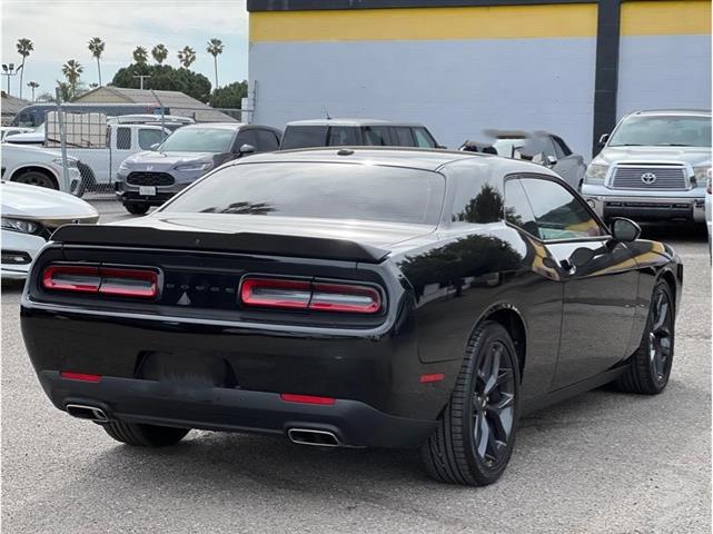 2023 Dodge Challenger GT image 4