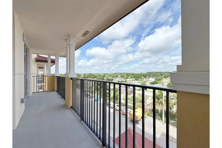 $2570 : Apartment for Rent image 9