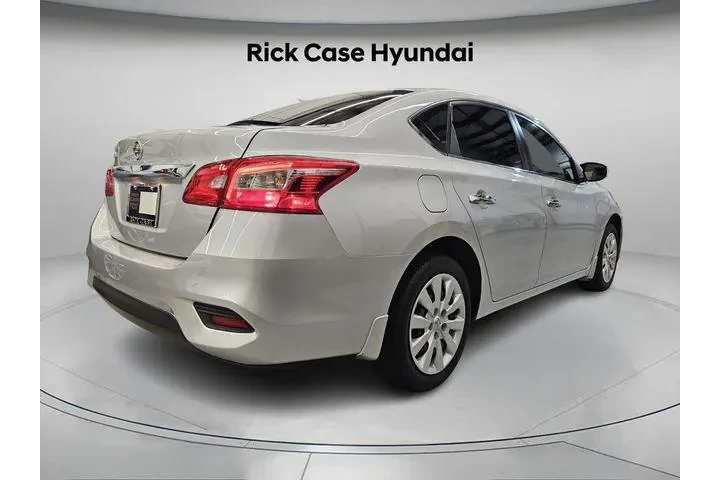 $10991 : Nissan Sentra 2016 S 4dr Sed image 5