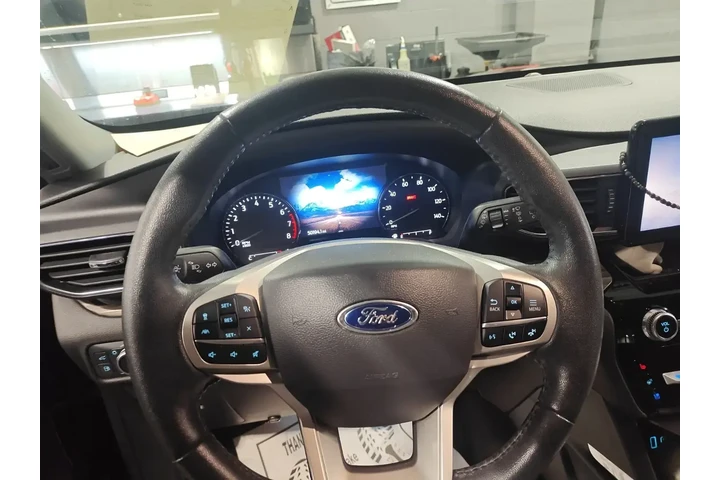 $28900 : Ford Explorer Hybrid 2022 Li image 6