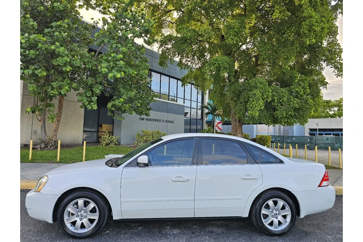 $4200 : 2005 Mercury Montego image 4
