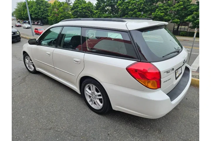 $7999 : 2005 Legacy 2.5i image 4