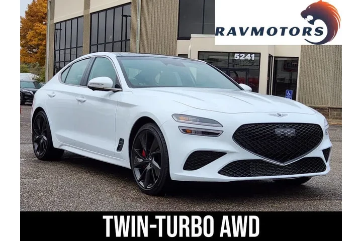 $28975 : 2023 Genesis G70 3.3T Standard image 2