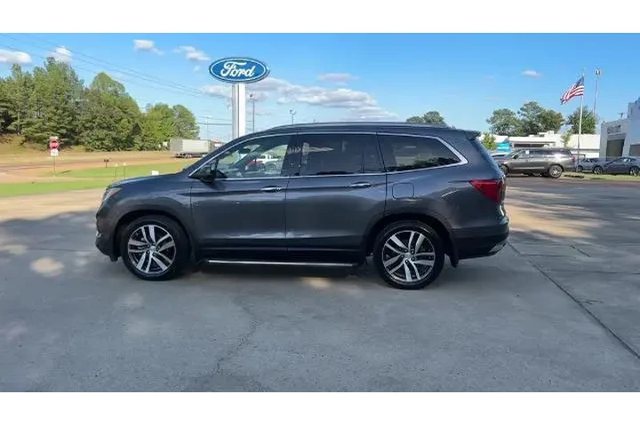 $13285 : Honda Pilot 2016 Touring 4dr image 3