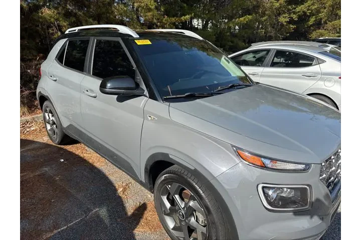 $17120 : Hyundai VENUE 2022 Limited 4 image 2