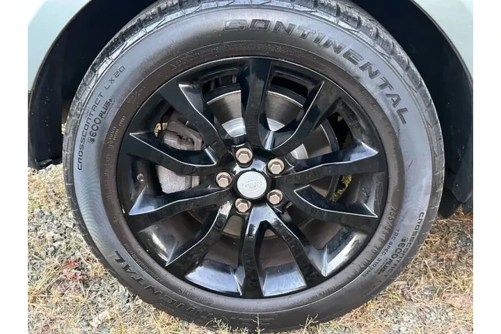 $14990 : 2016 Land Rover Range Rover S image 10