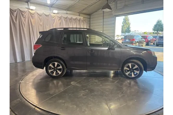 $19999 : Subaru Forester 2018 AWD 2.5 image 4