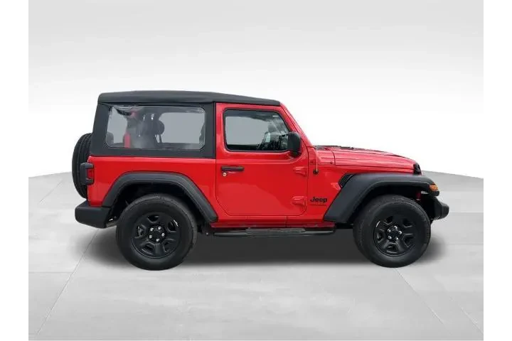 $26500 : Jeep Wrangler 2022 4x4 Sport image 8