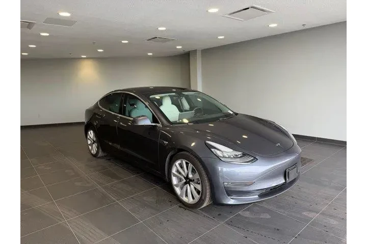 $25984 : Tesla Model 3 2020 AWD Long image 3