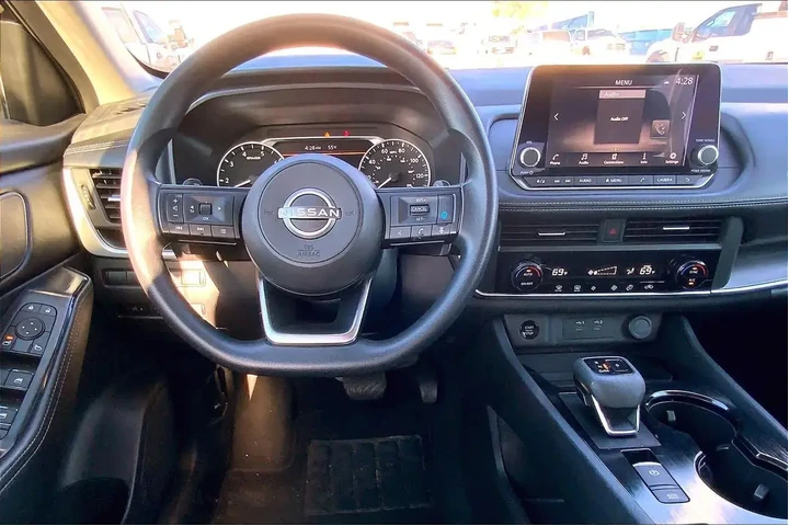 $19419 : Nissan Rogue 2024 SV 4dr Cro image 5