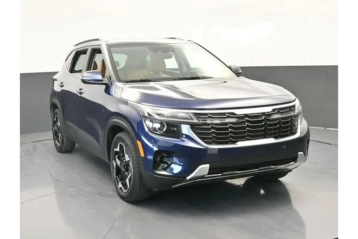 $18691 : Kia Seltos 2024 EX 4dr SUV image 9