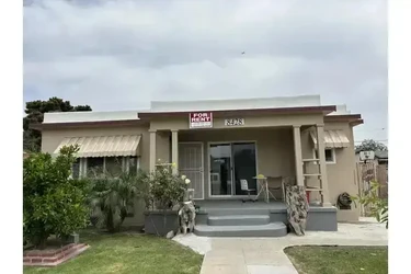 RENTO CASA DE ENFRENTE📍 en Los Angeles