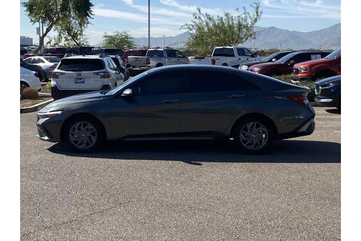 $19583 : Hyundai ELANTRA 2024 SEL 4dr image 6