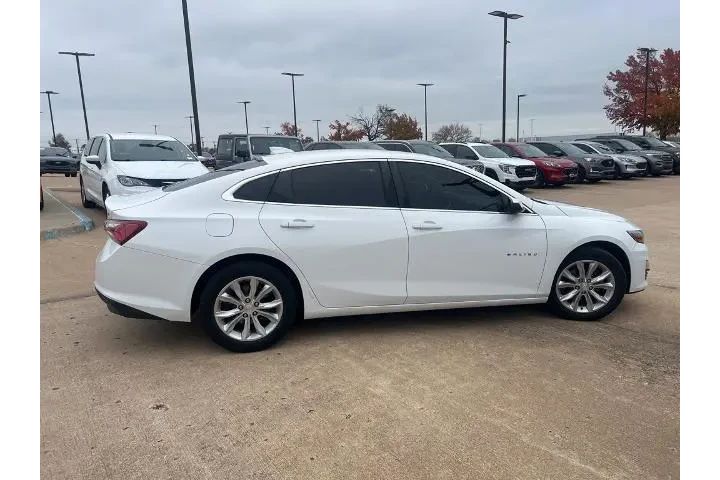 $11995 : Chevrolet Malibu 2020 LT 4dr image 8
