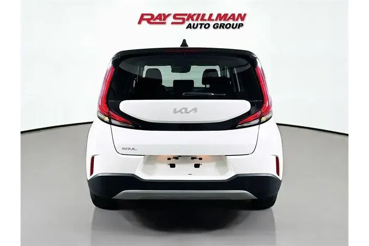 $18975 : Kia Soul 2023 LX 4dr Crossov image 6