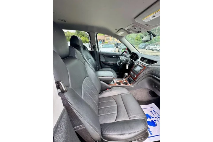 $9900 : 2013 Traverse LTZ image 9