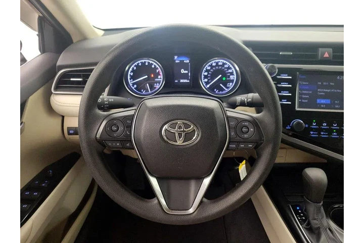 $23998 : Toyota Camry 2019 LE 4dr Sed image 10