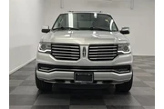$21750 : Lincoln Navigator 2016 4x4 R thumbnail