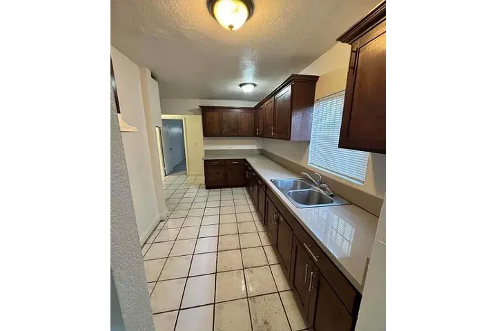 $2650 : House for rent image 2