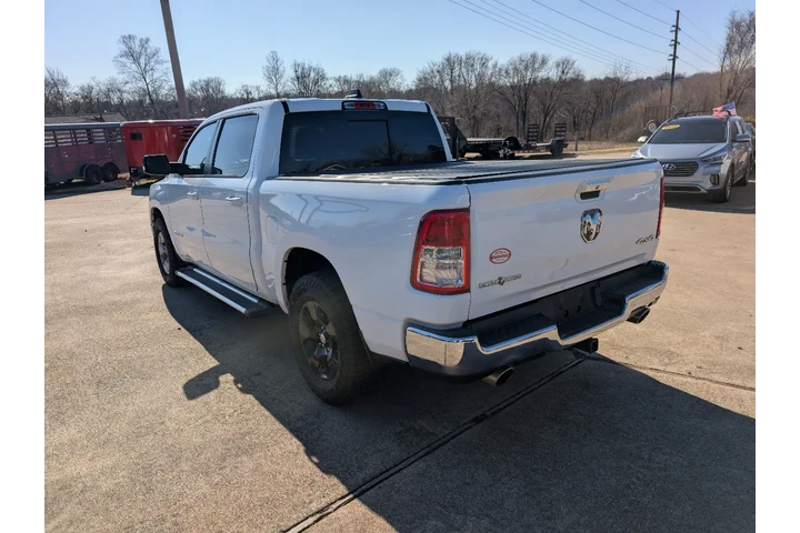 $26995 : 2019 RAM 1500 image 8