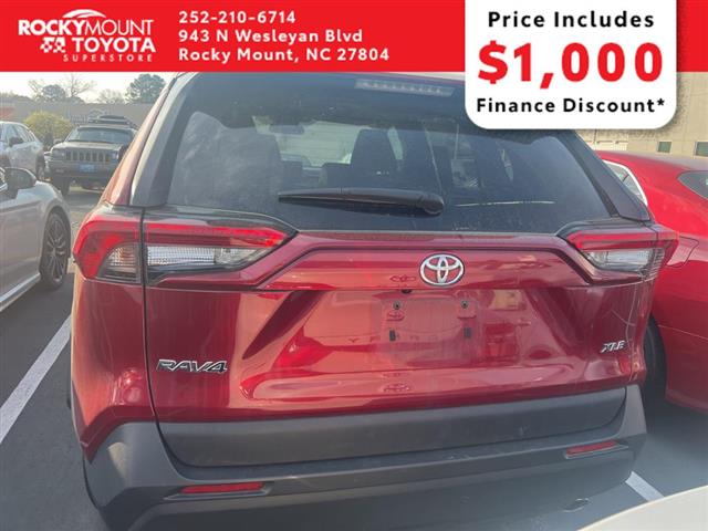 $24790 : PRE-OWNED 2022 TOYOTA RAV4 XLE image 10