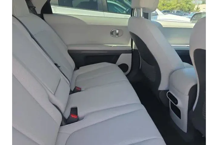 $27850 : Hyundai IONIQ 5 2023 AWD SEL image 8