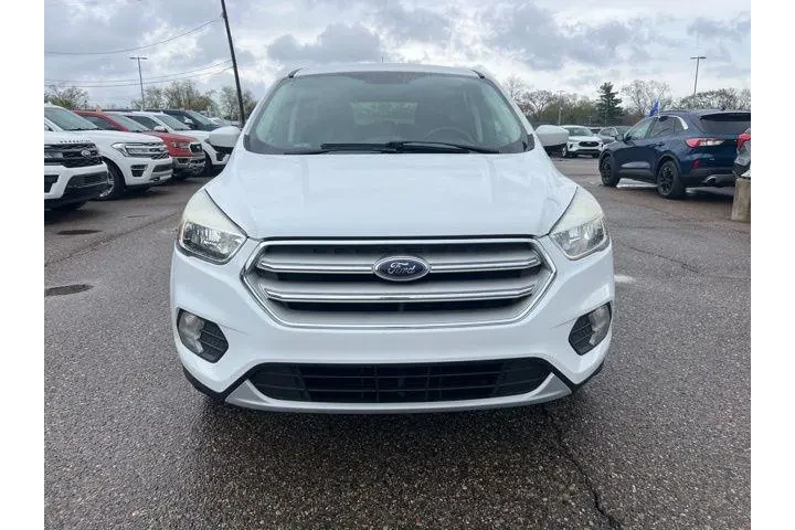 $12225 : Ford Escape 2019 SE 4dr SUV image 2
