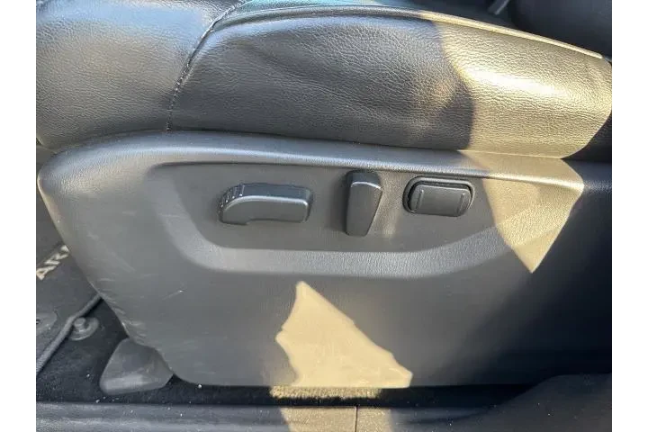 $32949 : Nissan Armada 2024 4x4 SL 4d image 8