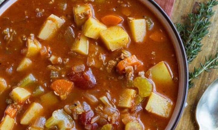 Sopa de almejas con papas