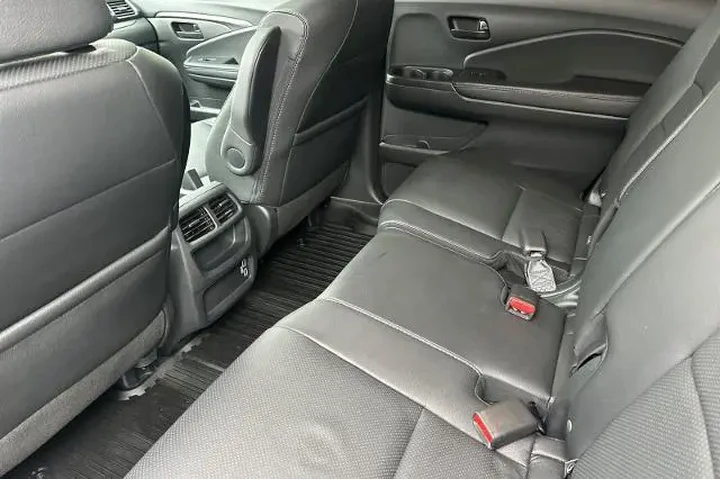 $26995 : Honda Passport 2022 AWD EX-L image 4