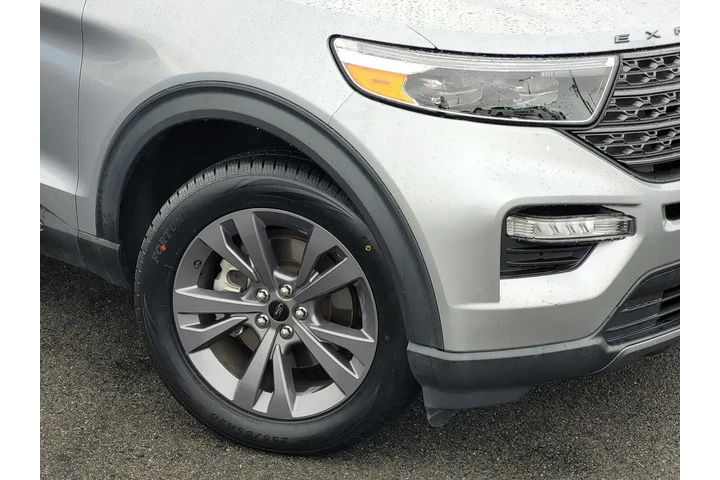 $30989 : Ford Explorer 2022 AWD XLT 4 image 9