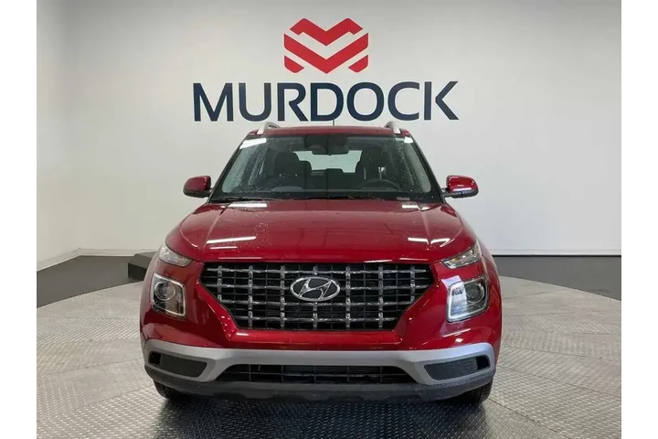 $20781 : Hyundai VENUE 2025 SEL 4dr C image 2