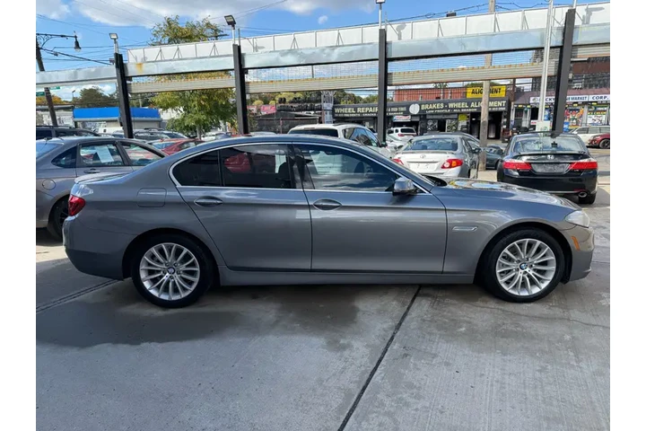 $9495 : 2014 BMW 5-Series 528i xDrive image 6