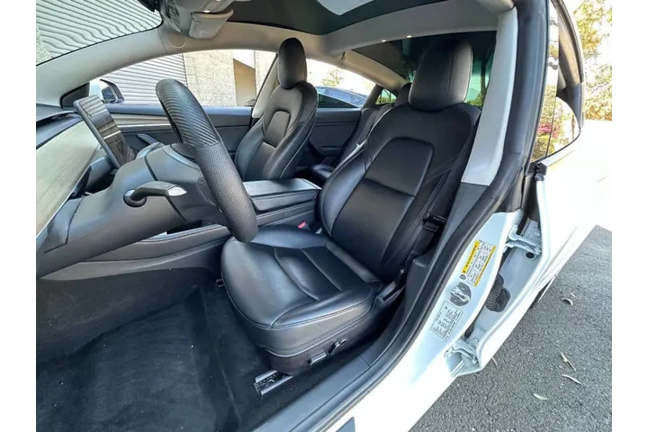 $24999 : 2021 Model 3 Standard Range P image 9
