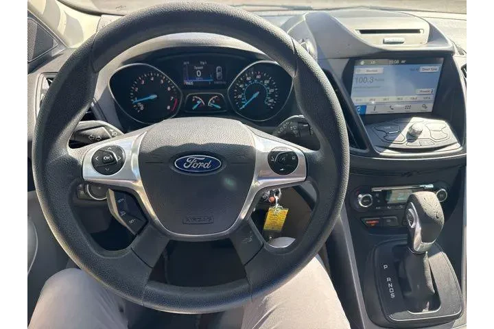 $8491 : Ford Escape 2016 SE 4dr SUV image 7