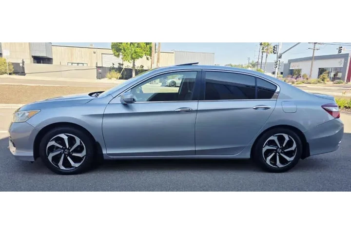 $12950 : 2017 Accord EX image 3