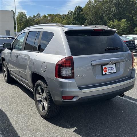 $12254 : PRE-OWNED 2016 JEEP COMPASS H image 4