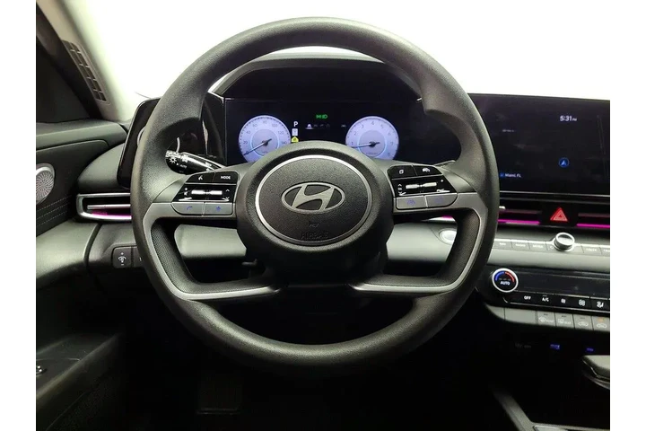 $20998 : Hyundai ELANTRA 2024 SEL 4dr image 10