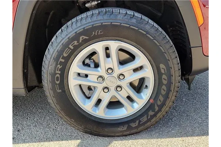 $35995 : Jeep Grand Cherokee 2025 4x2 image 7