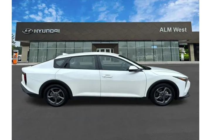 $19420 : Kia K4 2025 LXS 4dr Sedan image 3