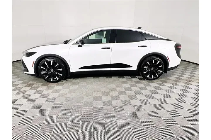 $37800 : Toyota Crown 2024 AWD Platin image 4